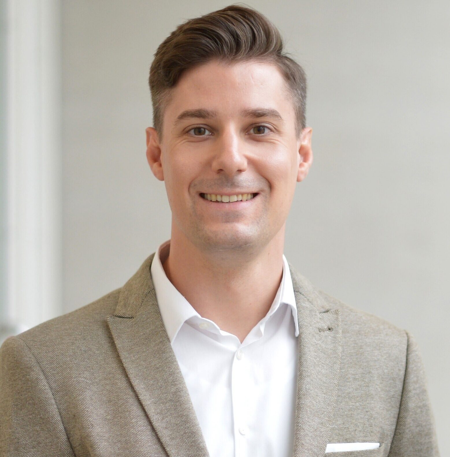 Dr. Kai Hauprich